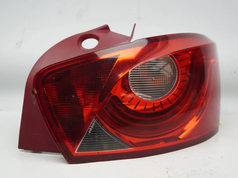 Feu arrière droit occasion SEAT IBIZA IV Phase 1 - 1.6 TDI 105ch | Direct usine