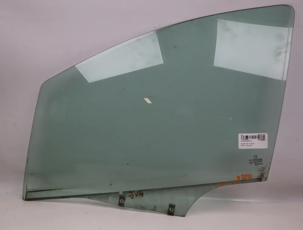 Glace porte av g occasion PEUGEOT 207 Phase 1 - 1.6 HDI 16v 90ch - Offre exceptionnelle