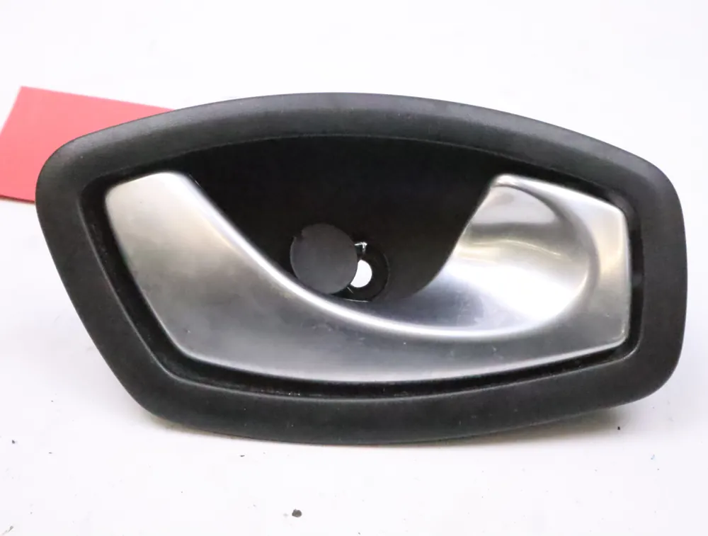 Poignee int porte avd occasion RENAULT LAGUNA III Phase 1 - 1.5 DCI 110ch - Paiement sécurisé