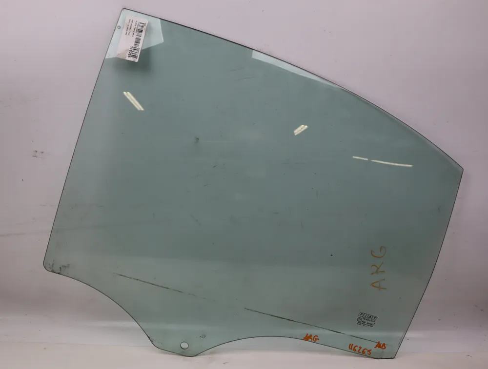 Glace porte ar g occasion FIAT PANDA II Phase 1 - 1.3 DT MULTIJET 16v 70ch | Très bien noté