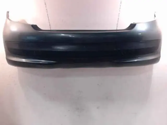 Pare-choc arriere Peugeot 207 + 7410 Z5 - Cette semaine uniquement