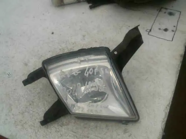 Phare anti-brouillard gauche Peugeot 407 SW 620836 - Paiement sécurisé