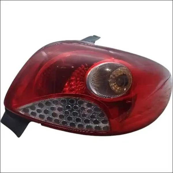 Dépêchez-vous - Feu arriere droit Peugeot 206 6351P1