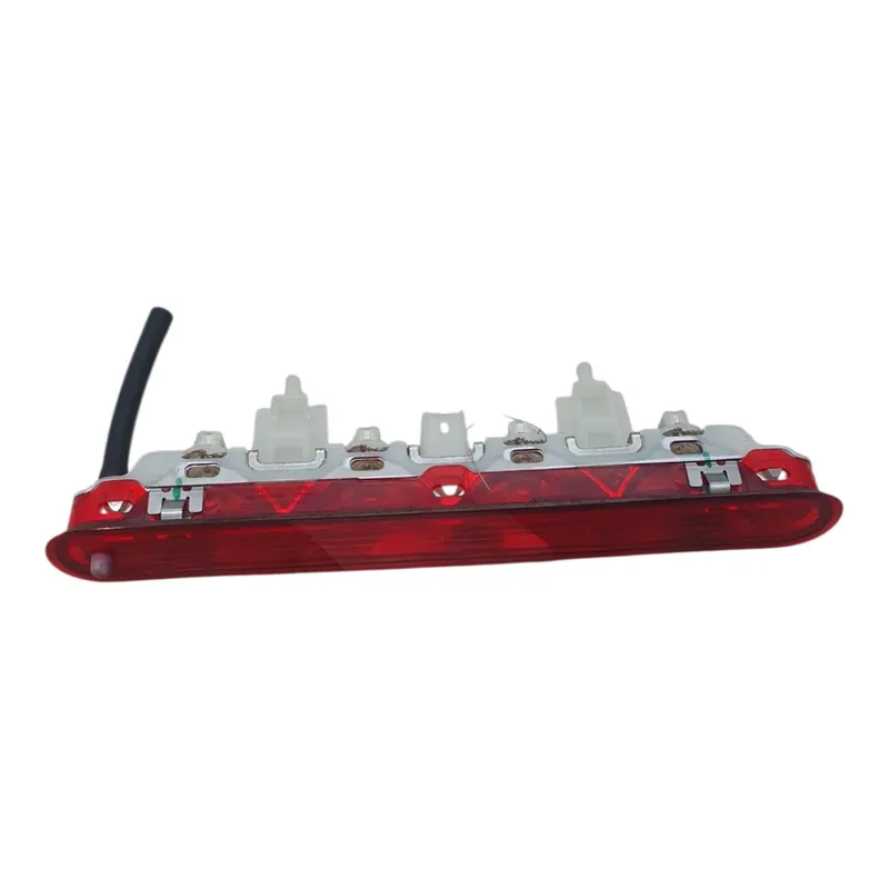 3eme feu stop supplementaire Citroen C3 III 9812257880 - Liquidation