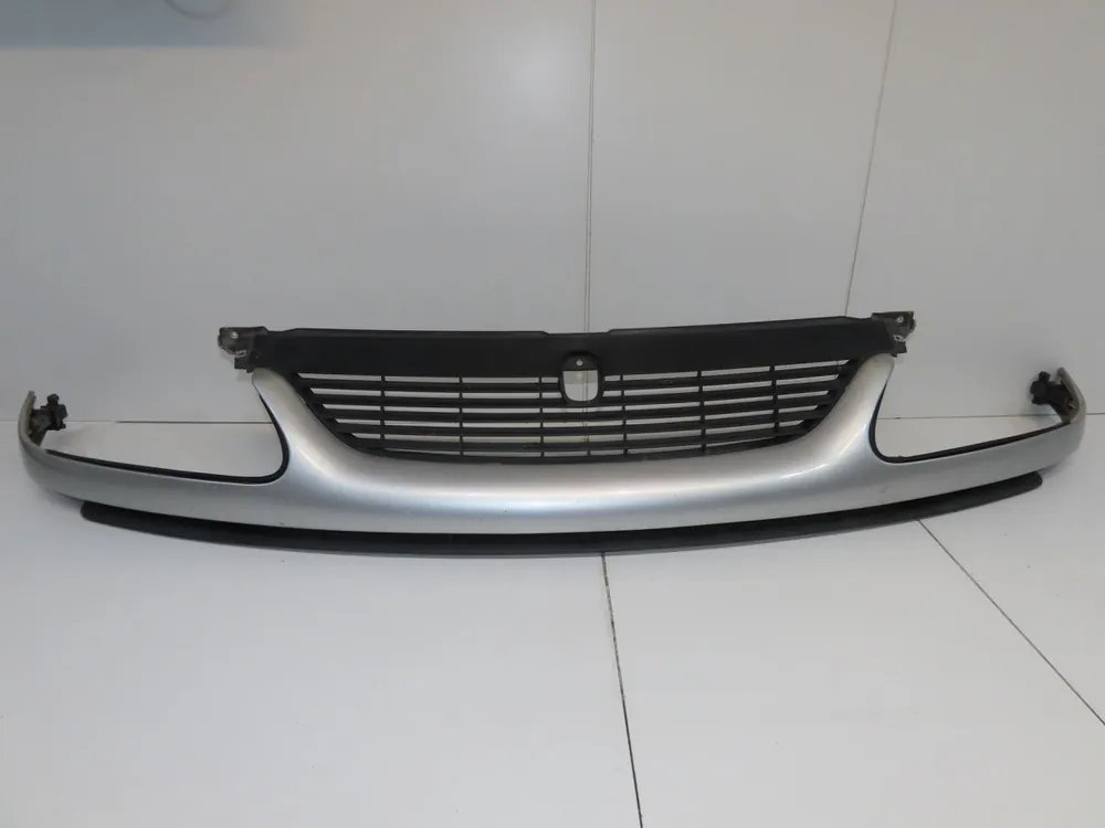 Prix doux | Calandre occasion RENAULT ESPACE IIIPhase 1 12-1996->09-2002 2.2 DT