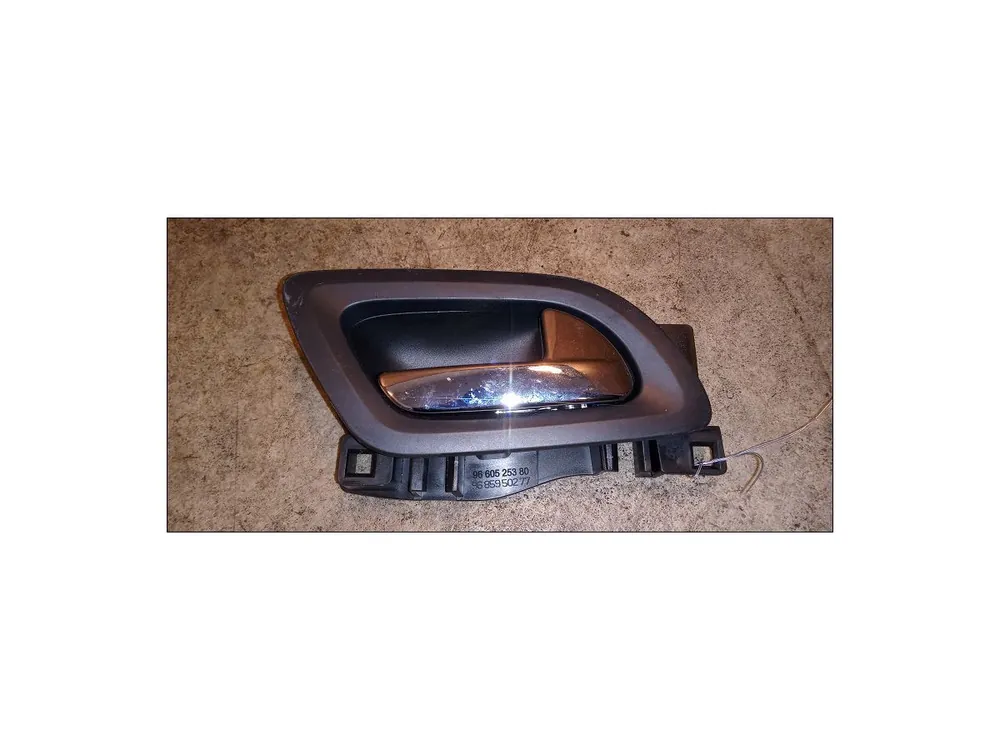 Poignee int porte avd occasion PEUGEOT 308 IPhase 2 04-2011->12-2014 1.6 THP 156ch | Expédition immédiate